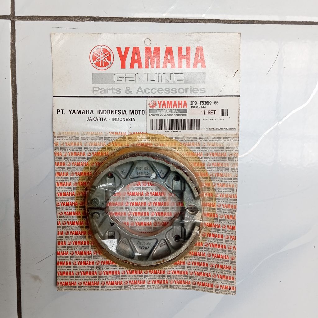 BRAKE SHOE SET YAMAHA VEGA R, F1ZR, F1, ALFA (3P9-F530K-00) / KAMPAS REM DEPAN TROMOL