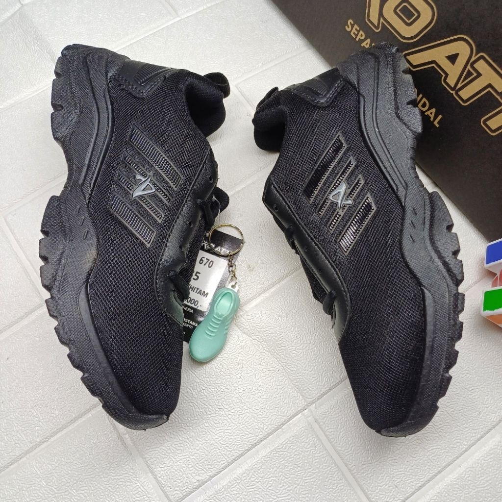 sepatu anak sekolah pro att tanggung 35/38 mcl 670