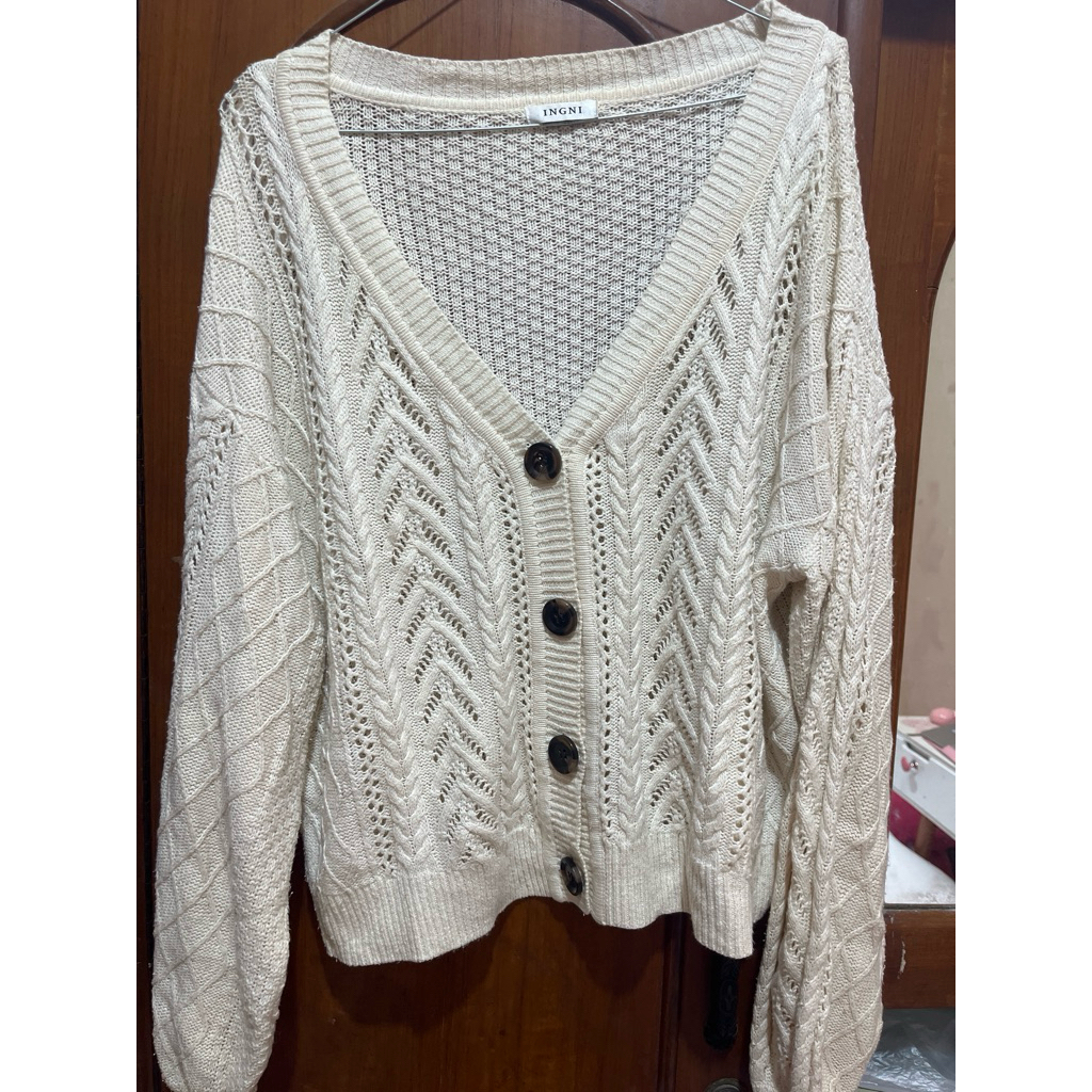 igni cardigan rajut warna putih tulang