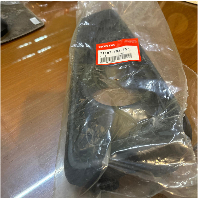 Honda Genuine 71107-T9A-T50 Cover Foglamp Kiri Honda City 2013-2018