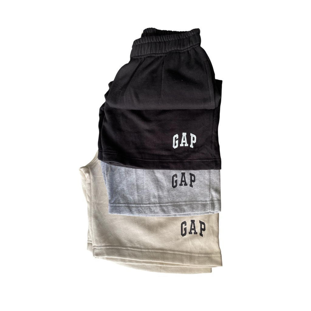 celana pendek GAP