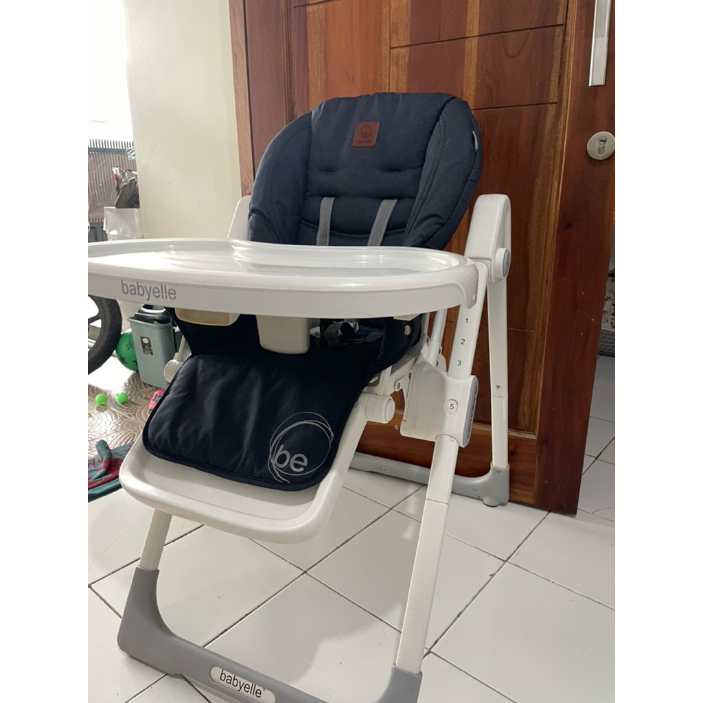 Preloved Baby chair babyelle campione