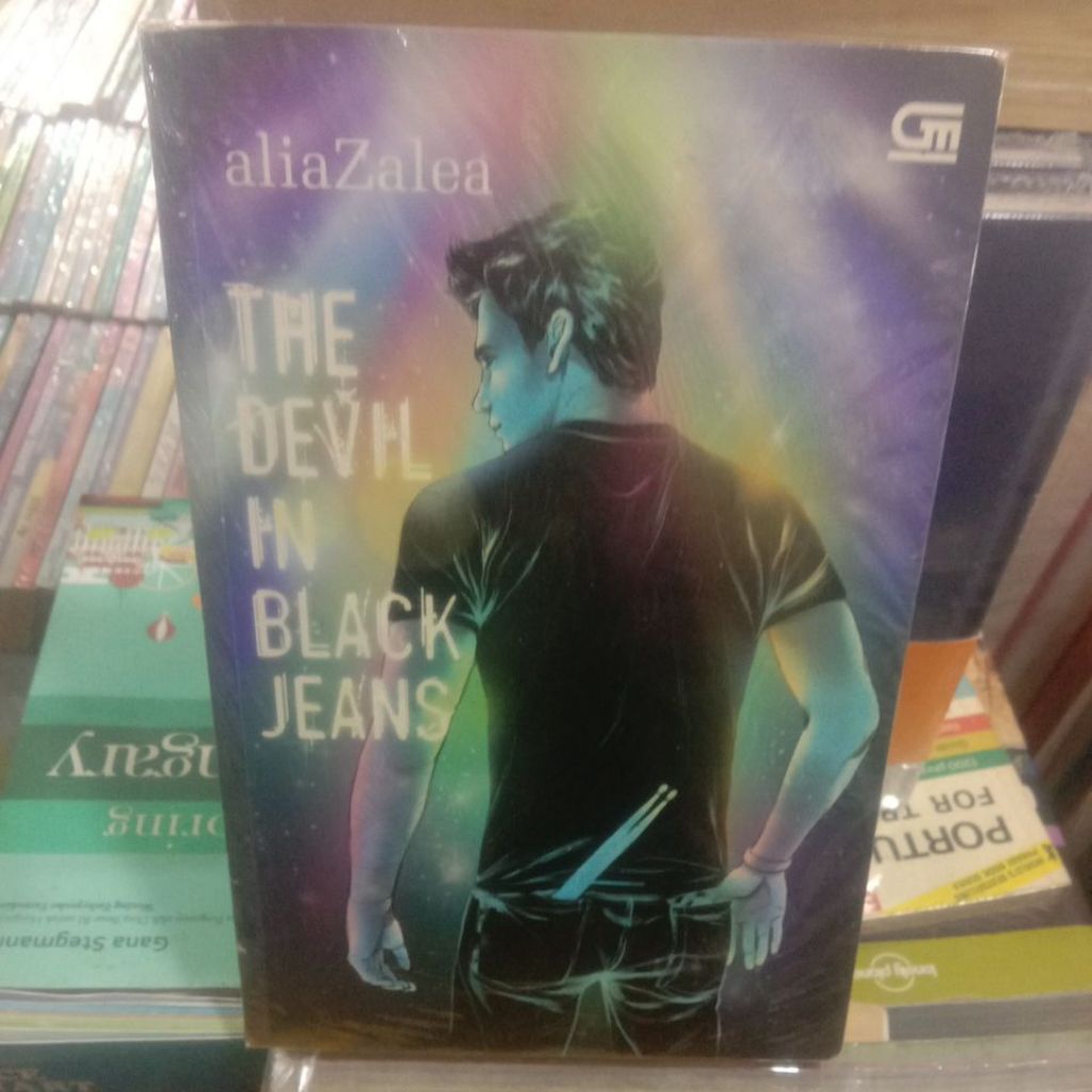 the devil in black jeans by aliazalea