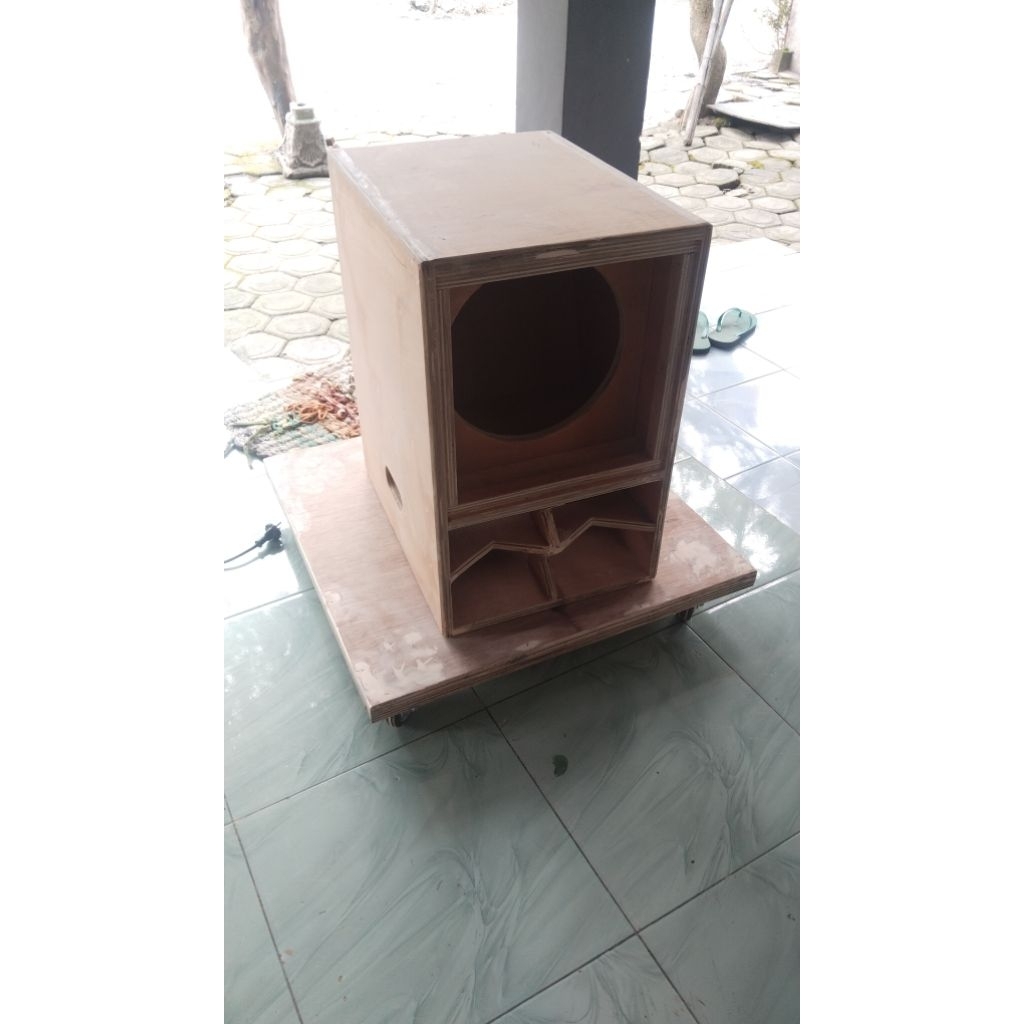 Box spiker CBS 12 inch