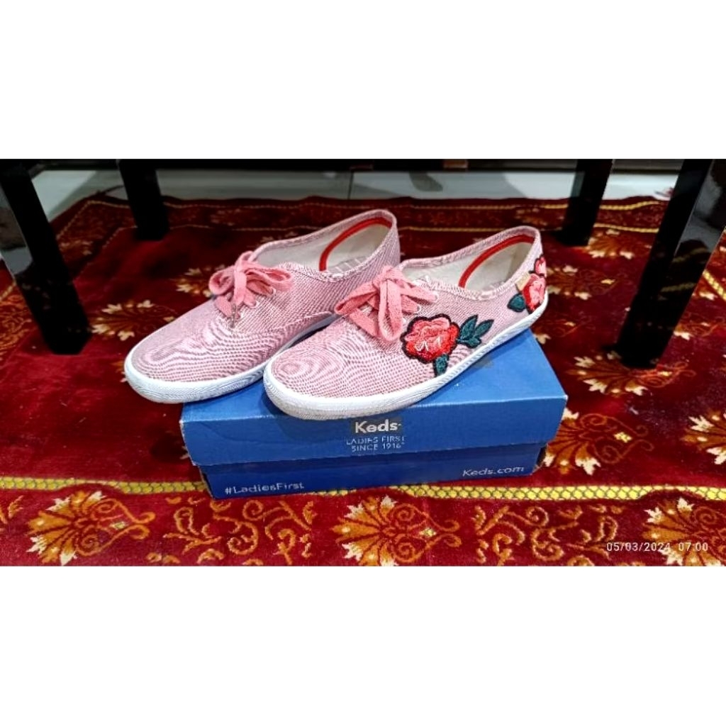 sepatu keds Preloved