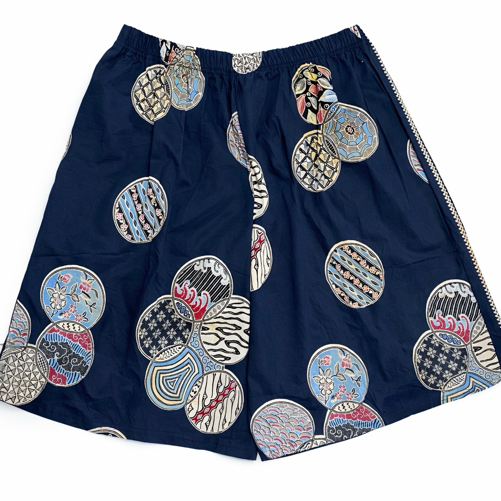 Celana Premium Pendek Pria dan Wanita Batik Biru
