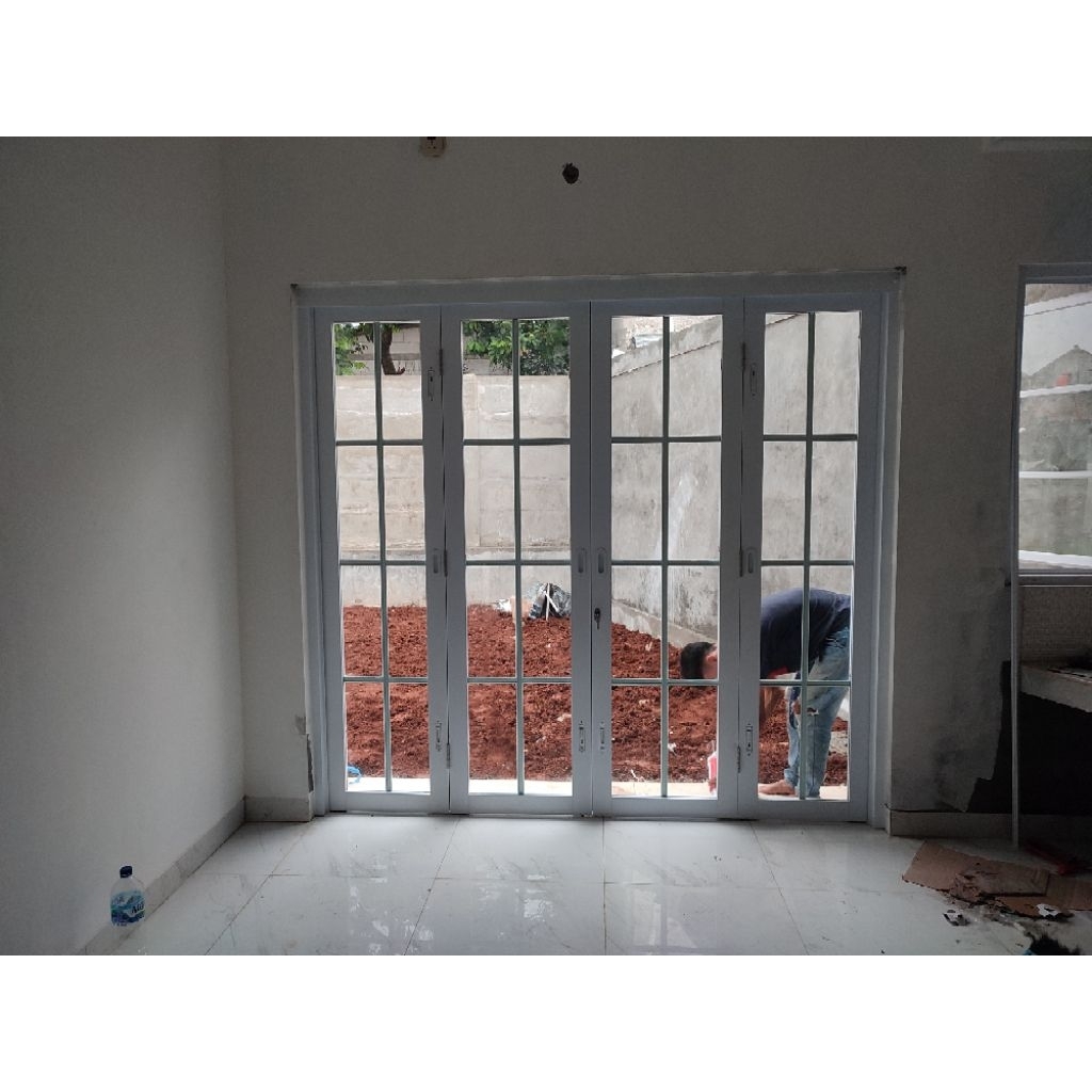 pintu lipat aluminium