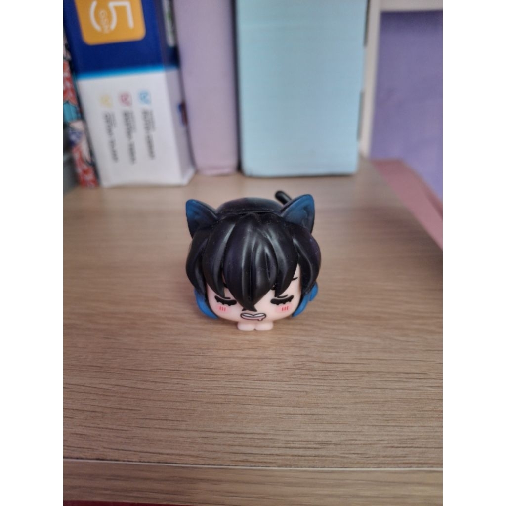 Action Figure Inosuke Kucing