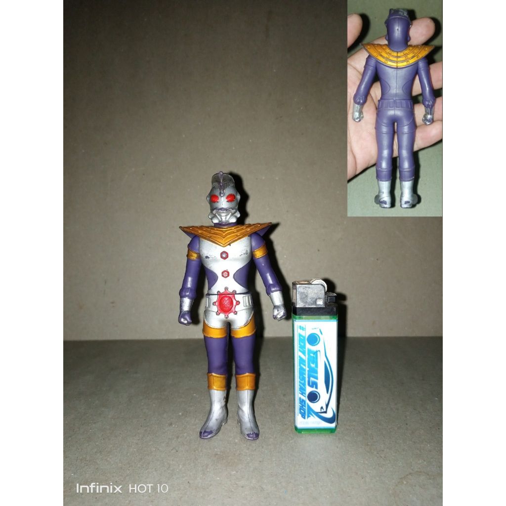 figure original bandai ultraman