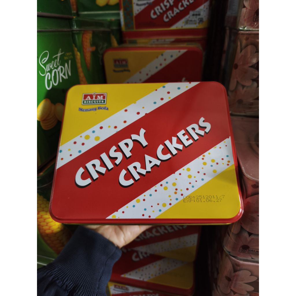 AIM CRISPY CRACKERS KALENG