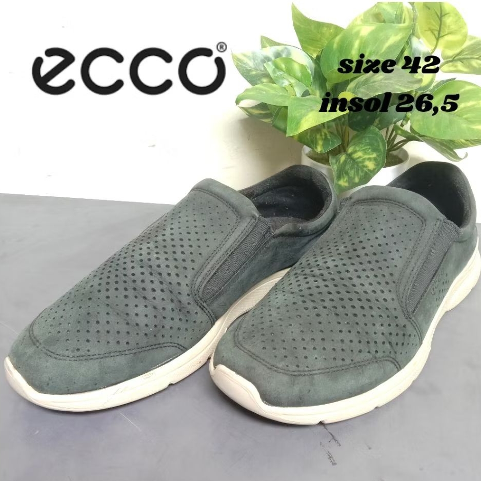 sepatu fesen ecco slip on