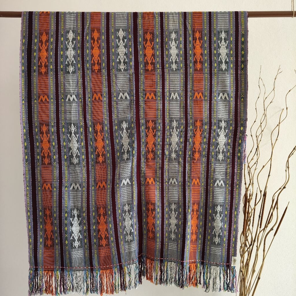 Kain tenun asli dari pulau Timor. NTT - Boti cicak