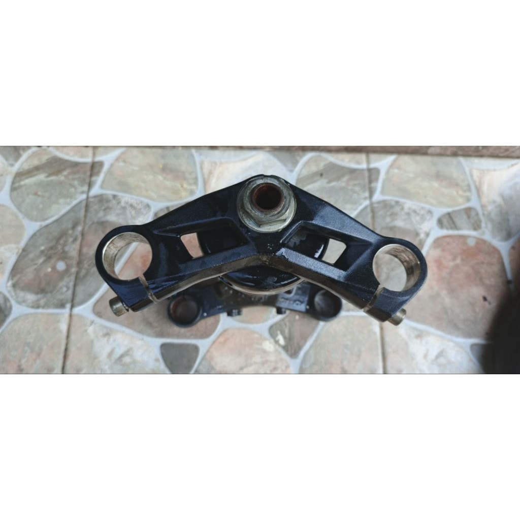 segitiga GSX R150 set atas bawah