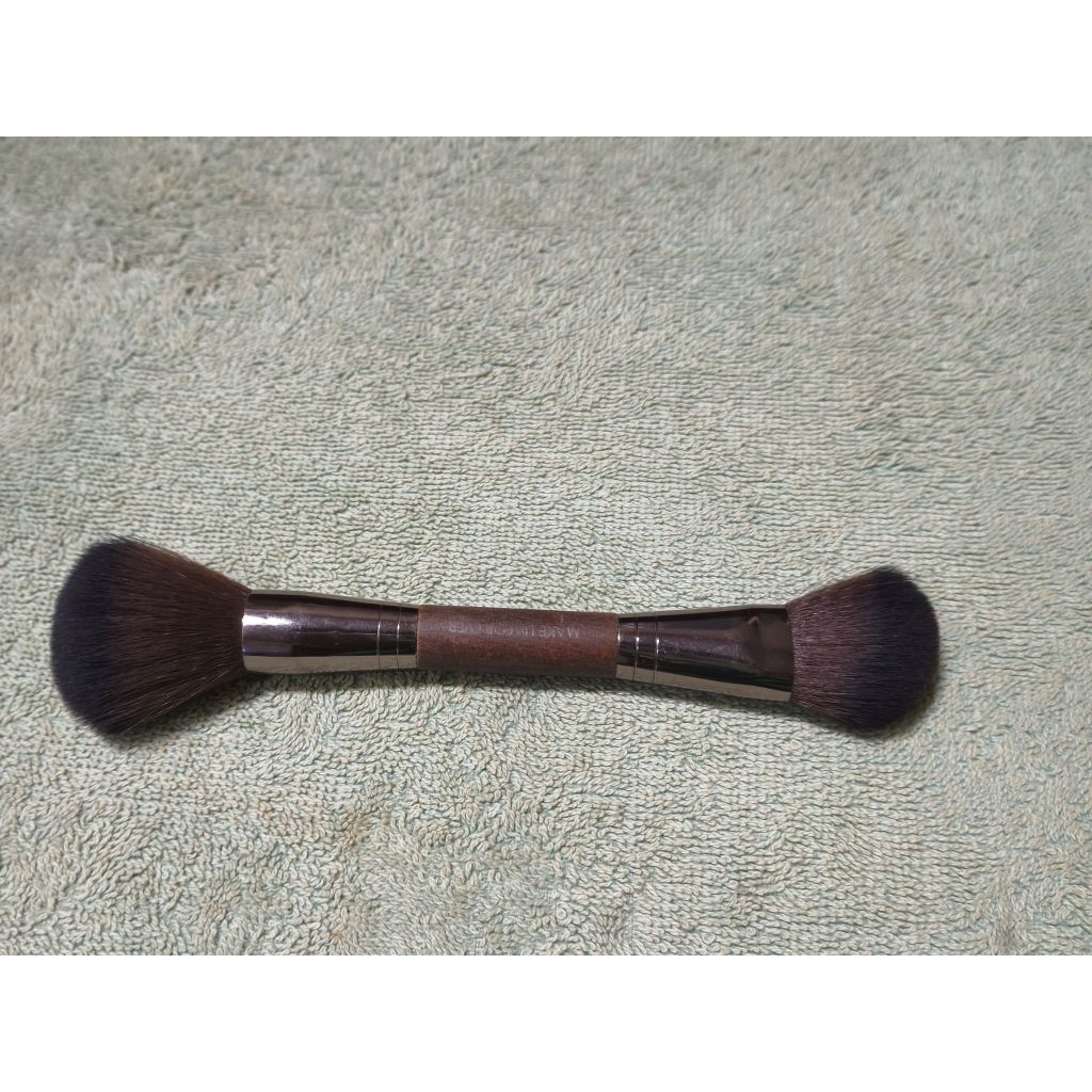 MAKE UP FOREVER BRUSH (PRELOVED)