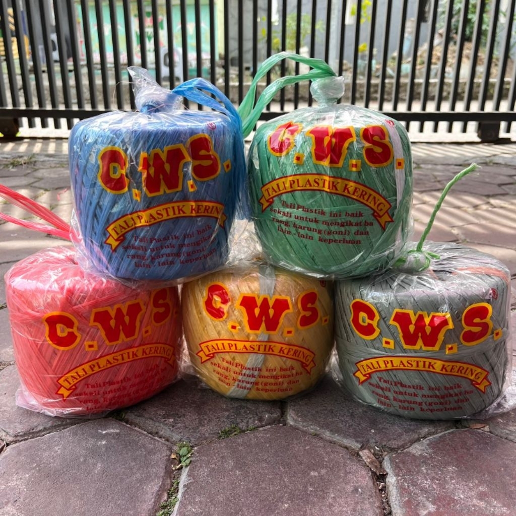 Tali Rafia Hitam dan Tali Rafia Warna Warni