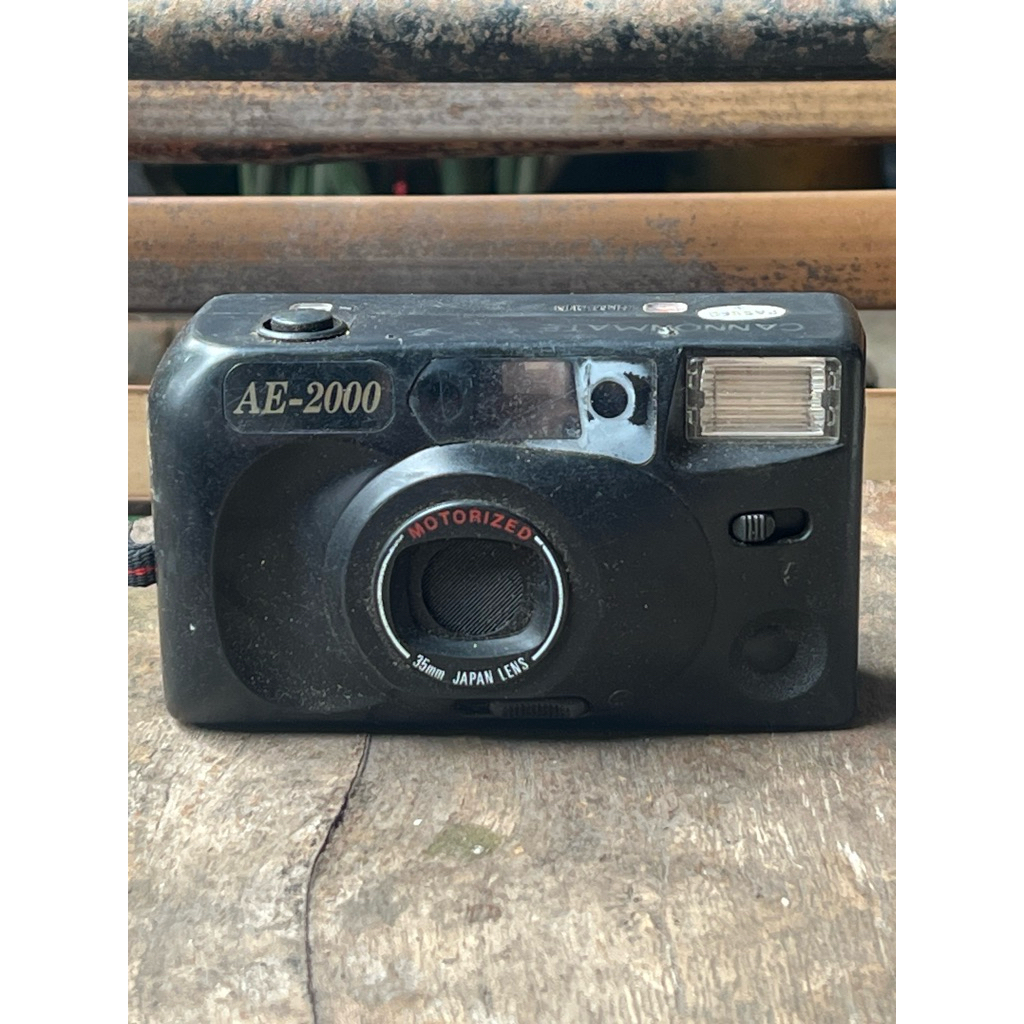 Kamera Poket Film / Analog Pocket Camera for Display, Canon Mate AE-2000