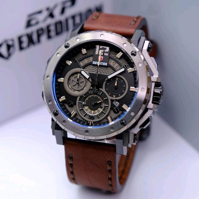Jam Tangan Pria S Expedition Chronograph E 6402 Black Dial Brown Leather Strap