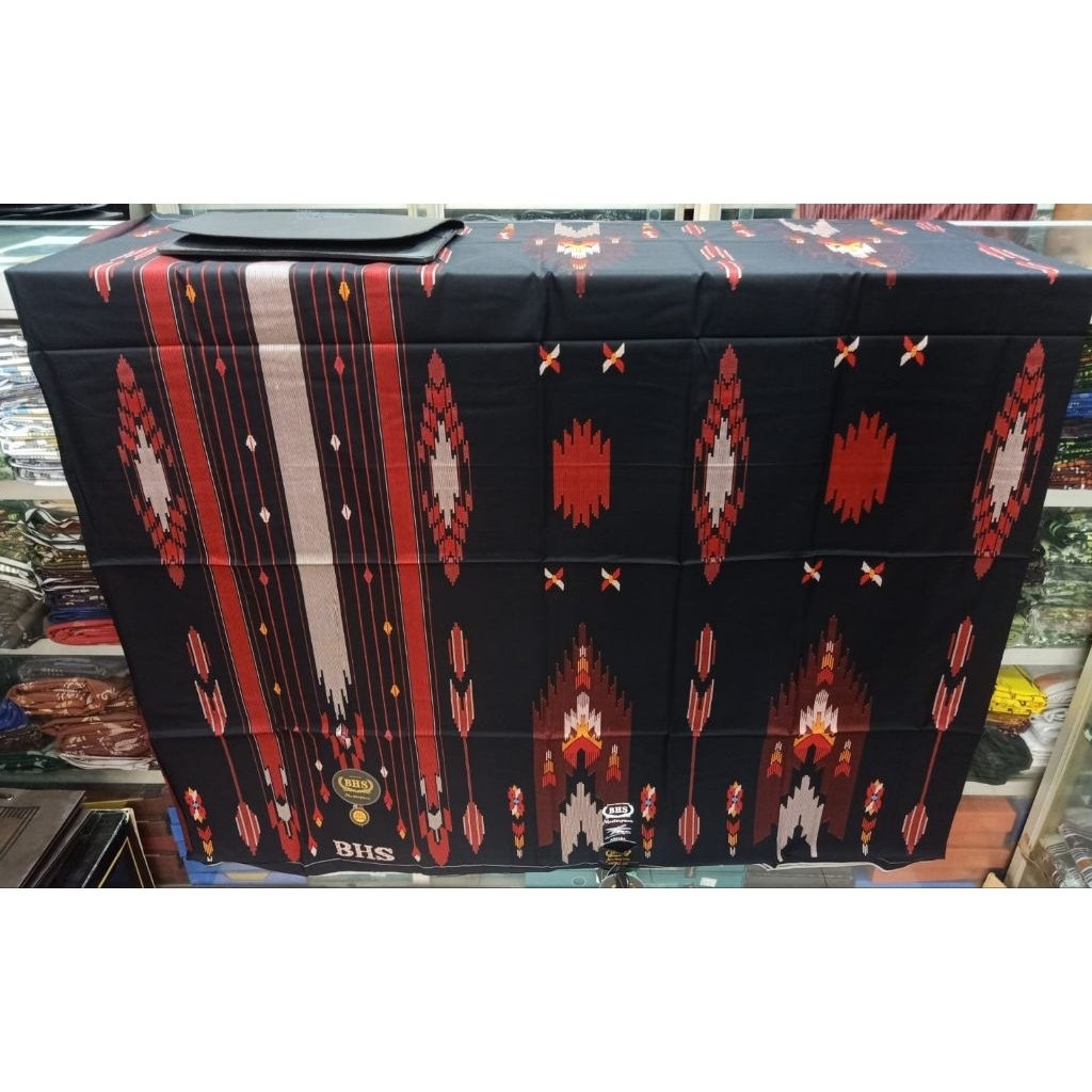 Sarung BHS Masterpiece Gold Motif M82 SGH Black Series