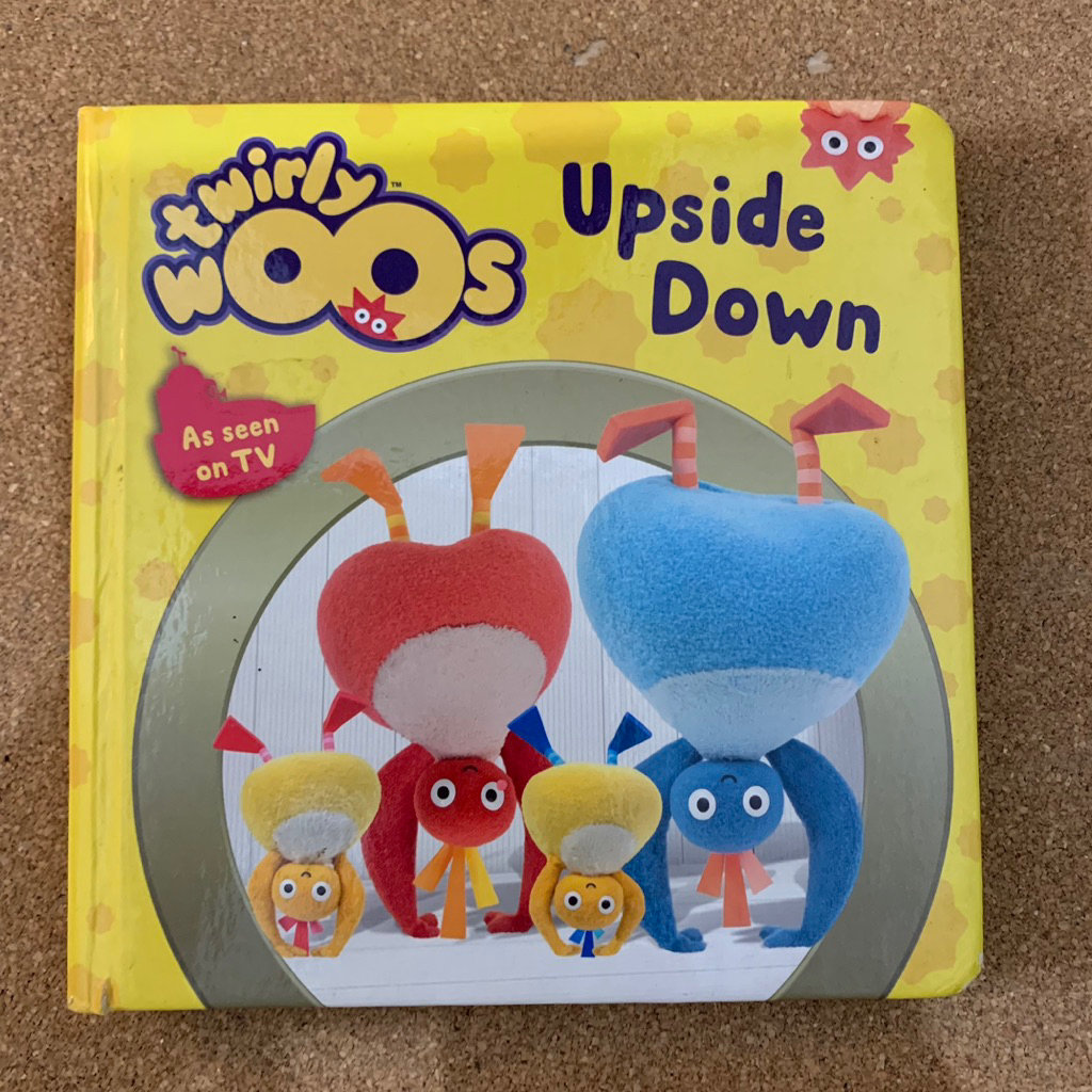 Boardbook | twirly woos upside down