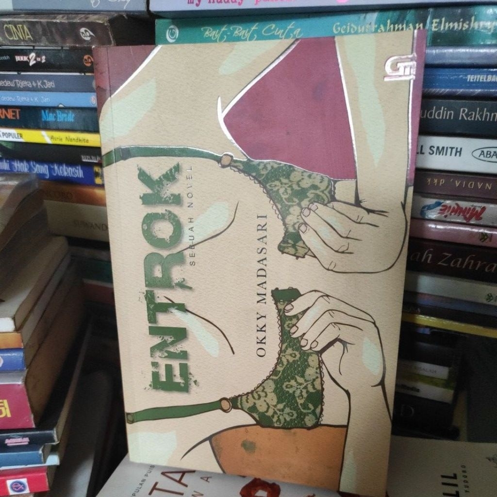 Novel Entrok - Okky Madasari - Original