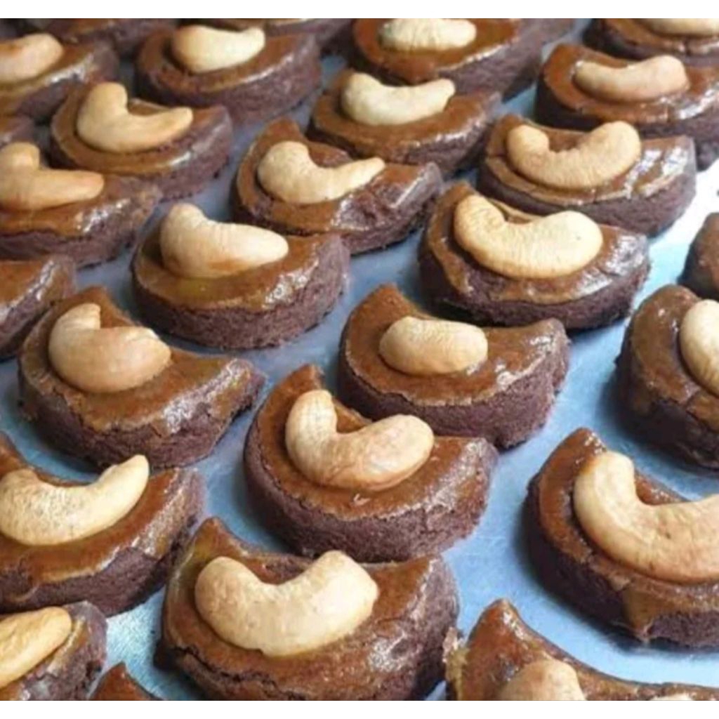 Kue Coklat Kacang Mente - Toples 250gr