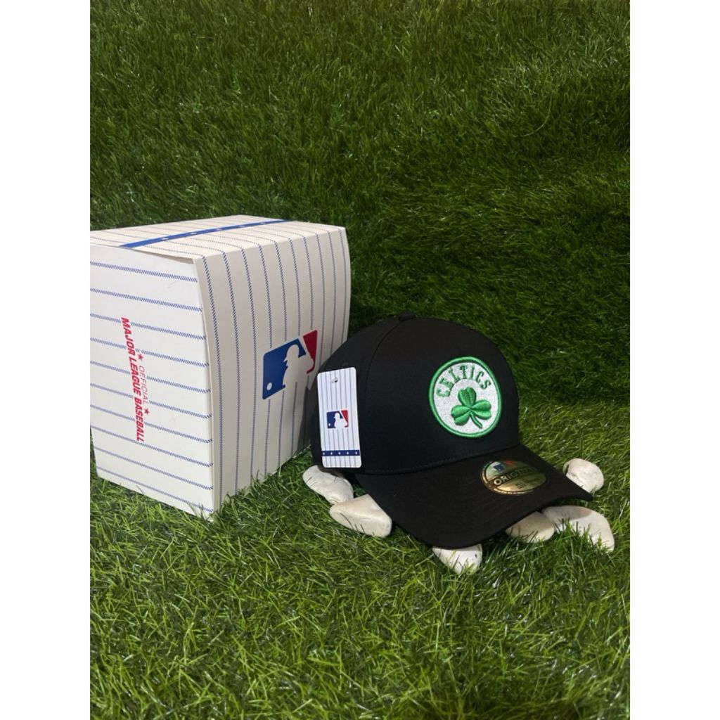 Topi Logo Celtics Hitam Premium