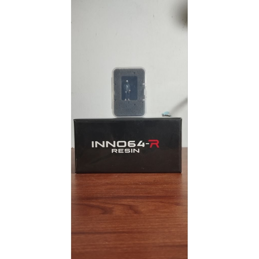 RESIN INNO64 R34 RESIN Bonus figure kepopic