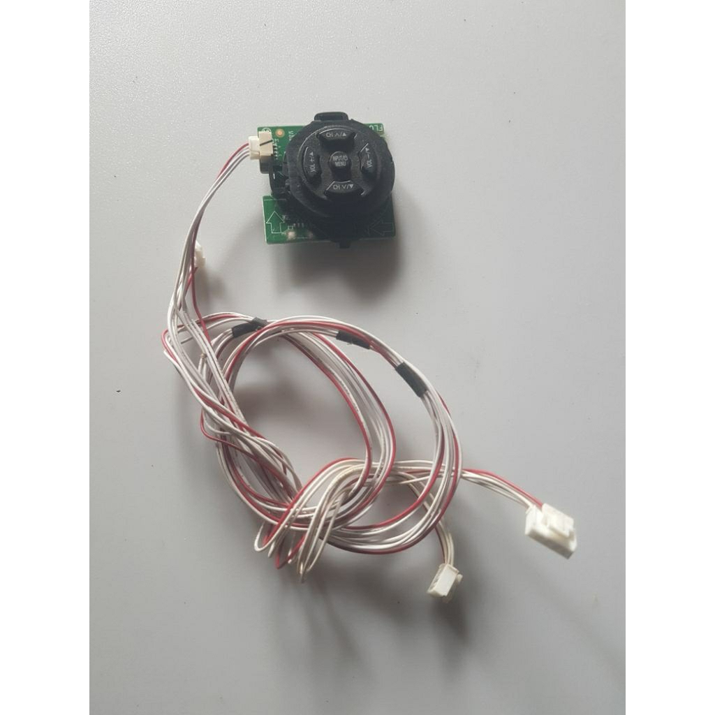 TOMBOL TV PANASONIC TH-32E302G BEKAS NORMAL