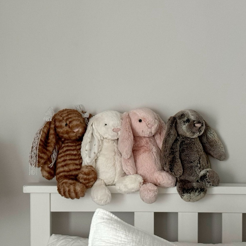 JELLYCAT (MEDIUM) Bashful & Luxe Bunny