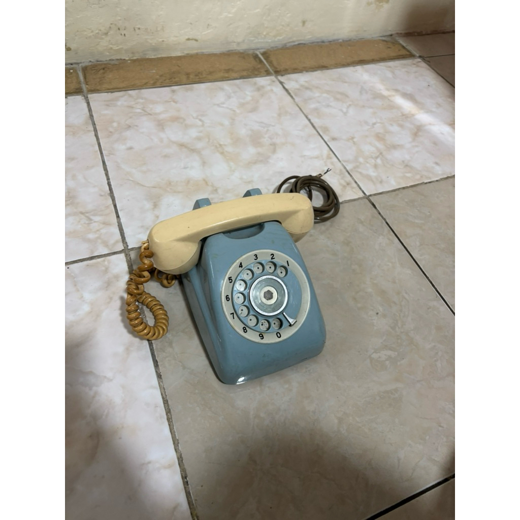 telepon jadul bekas