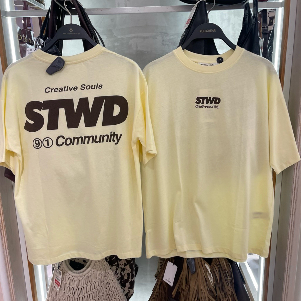 Kaus T-shirt Stwd PULL&BEAR Women Jastip (jasa titip)