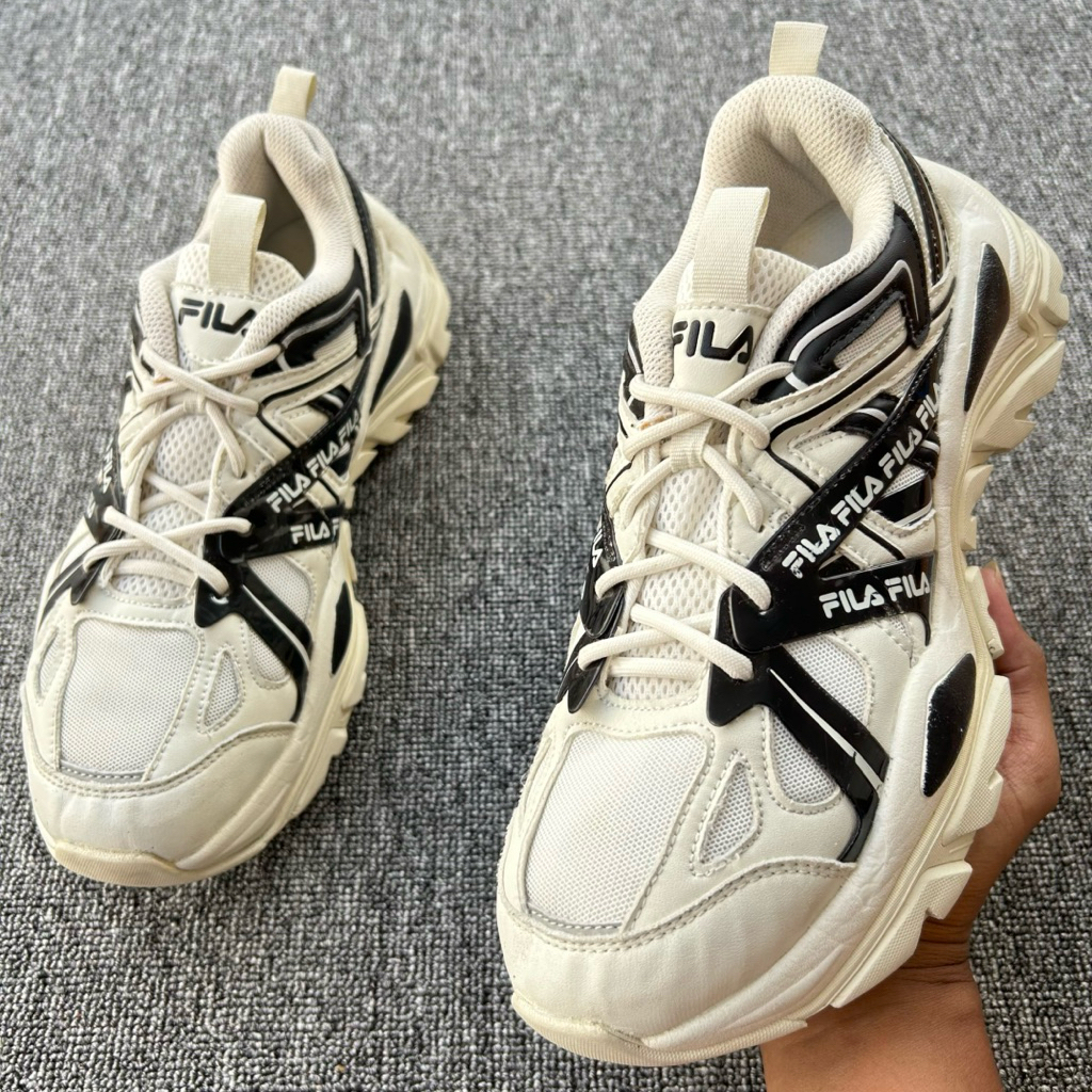 Sepatu FILA Electrove 2 Size 43 1/3 Panjang Insole 27 cm