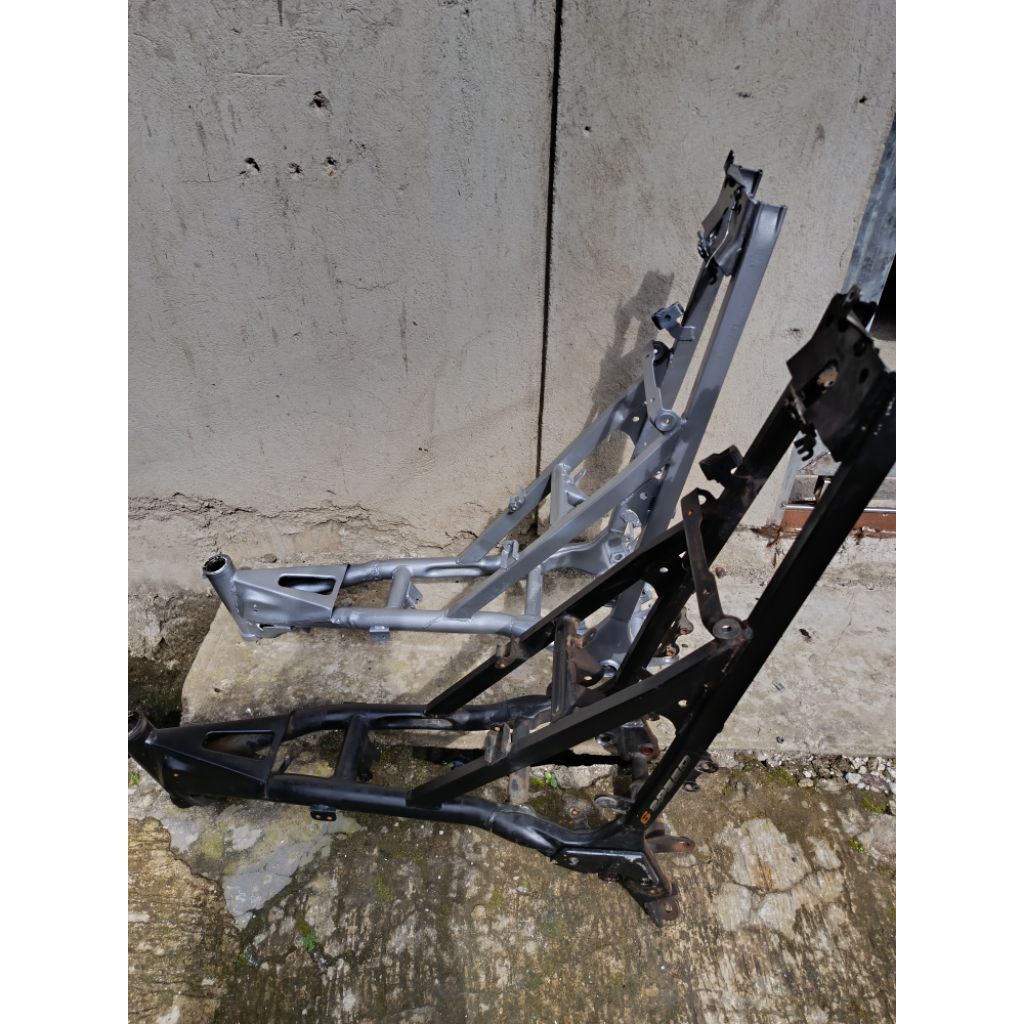 Kerangka motor satria fu original copotan