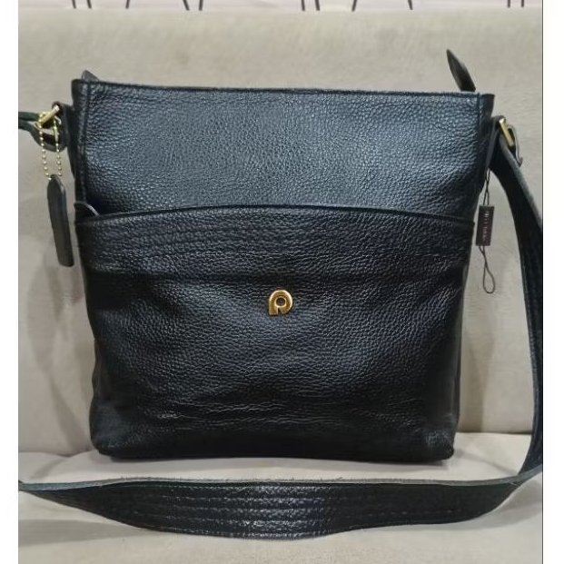 TAS SELEMPANG PAPILLON SEKEN WARNA HITAM LIKE NEW