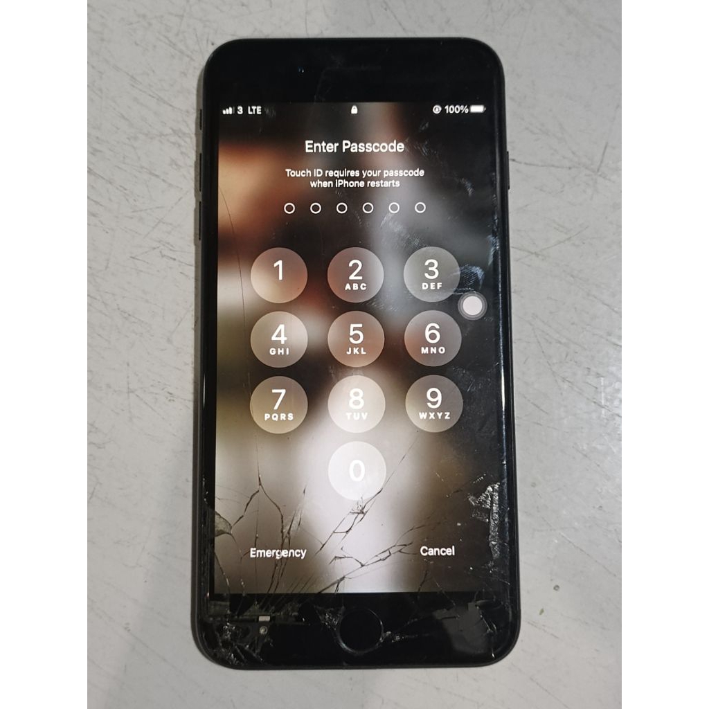 mesin hidup Iphone 7 Plus 128GB (model A1661) - bonus unit
