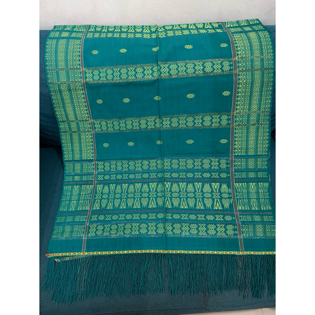 Uis Nipes Karo Bahan Sutra