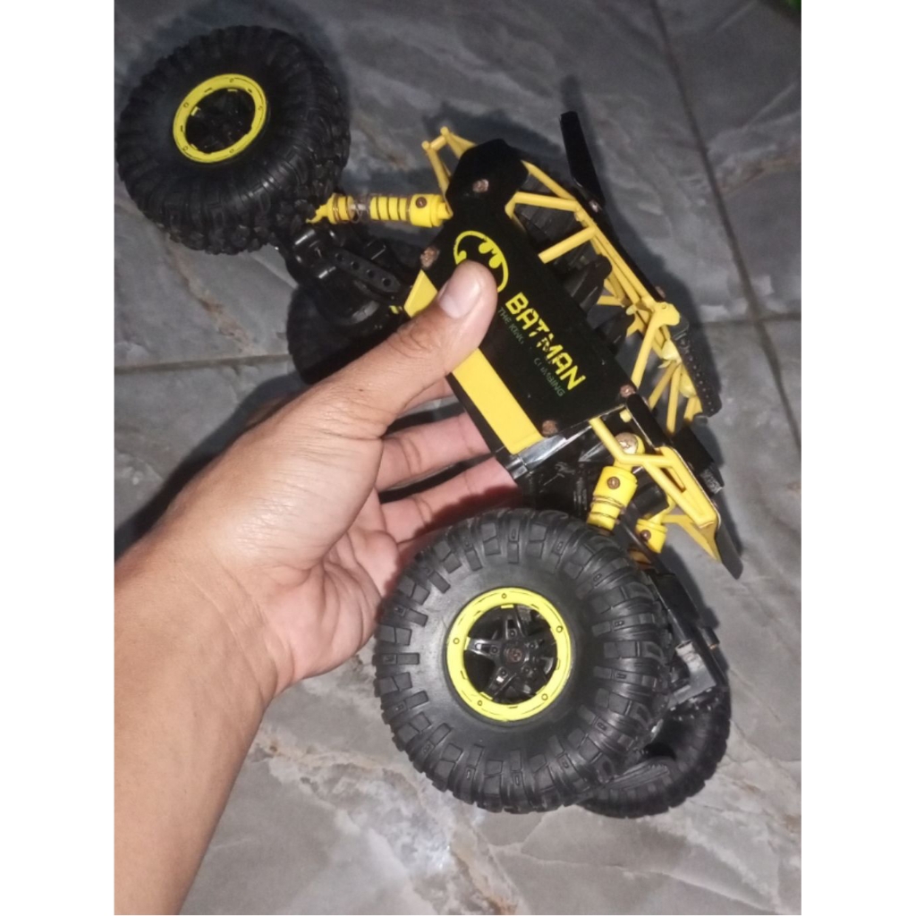 bodykit RC rock crawler PCB nempel tanpa batre dan remot