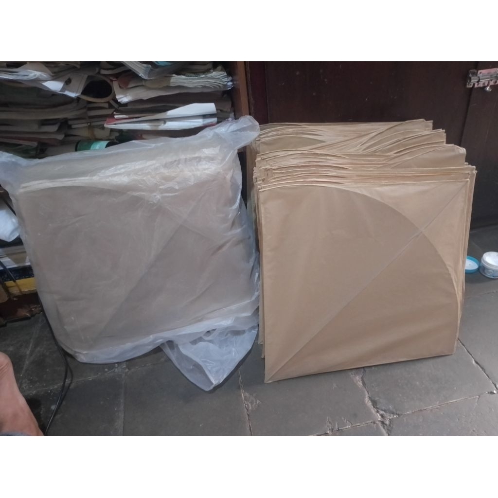 layanganSeotPolosUkuran54Cm