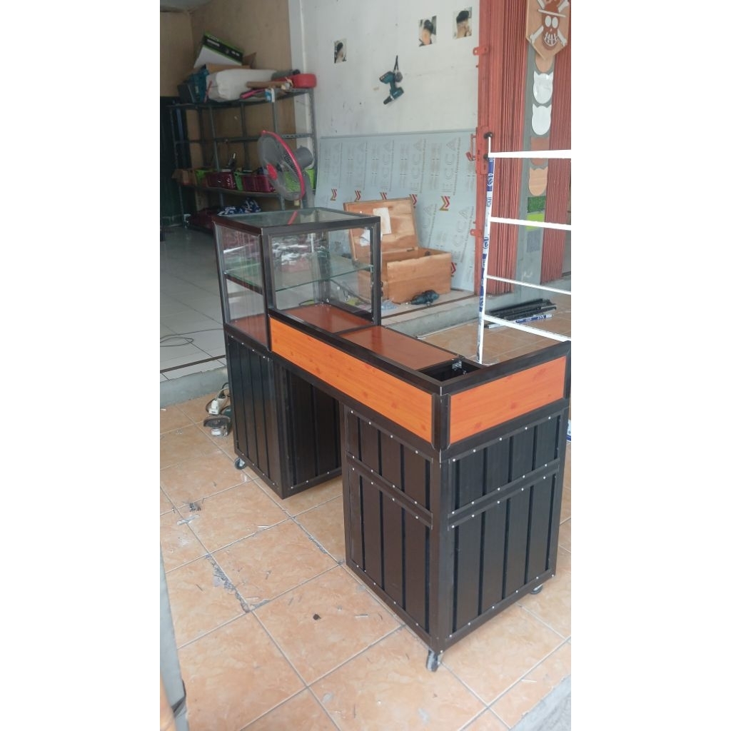 GEROBAK ETALASE BAKSO BAKAR DI MOTOR