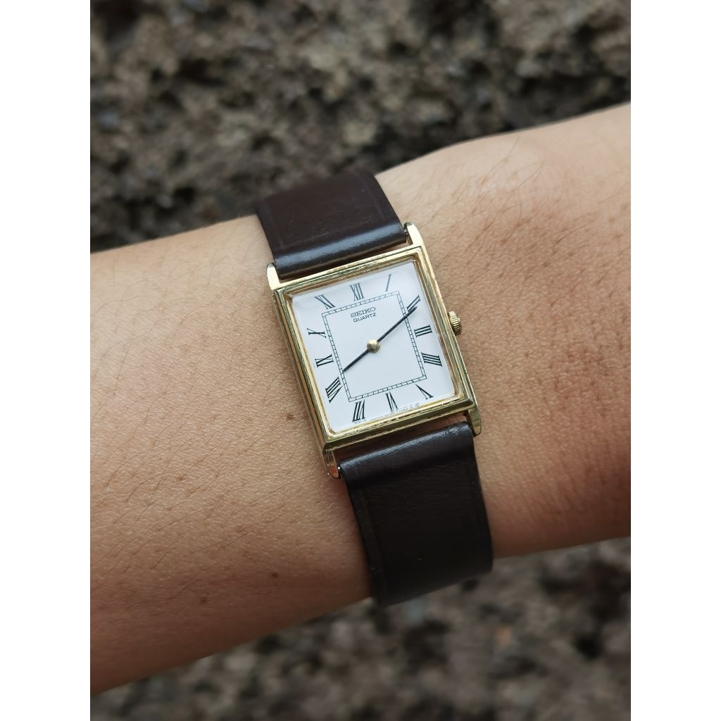 Seiko Tank Roman Gold Quartz Rare 2C20-5820