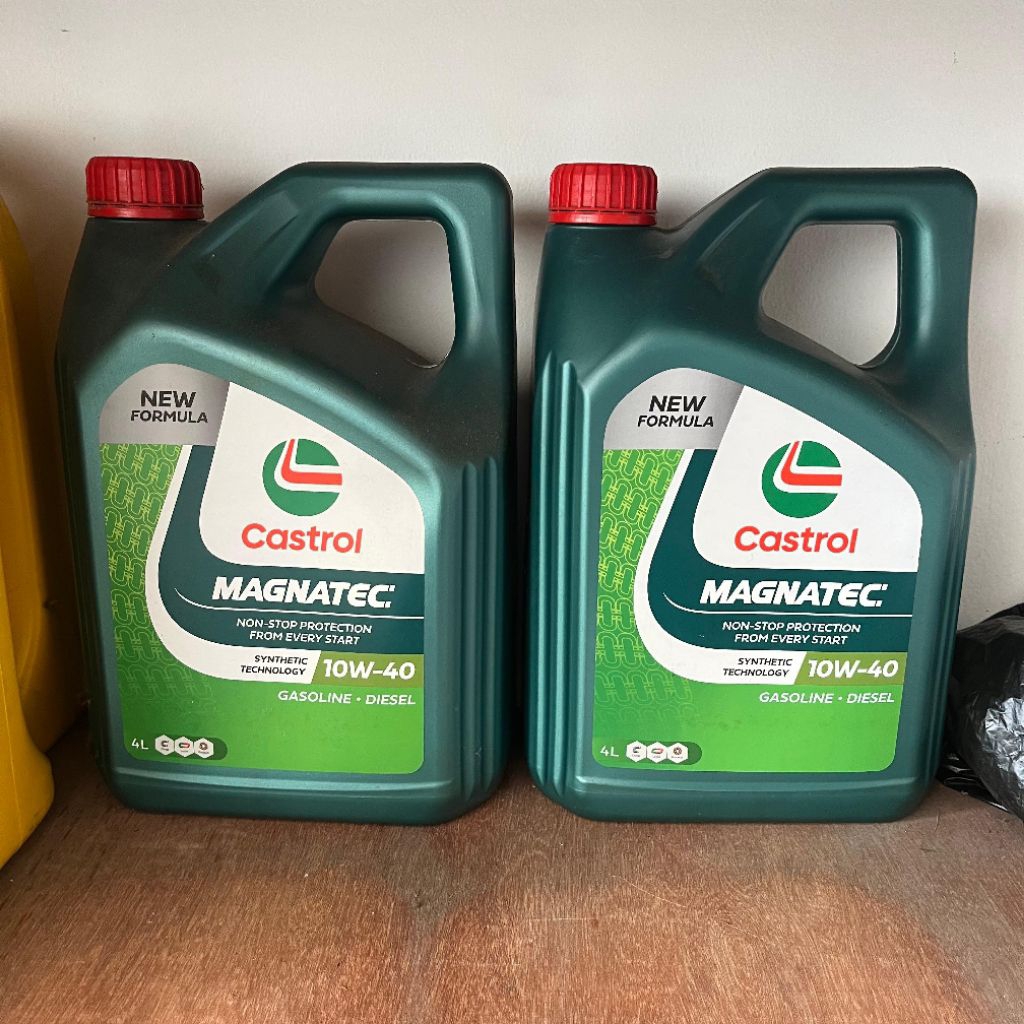 Oli Mobil Castrol Magnatec 10W 40 - 4 Liter