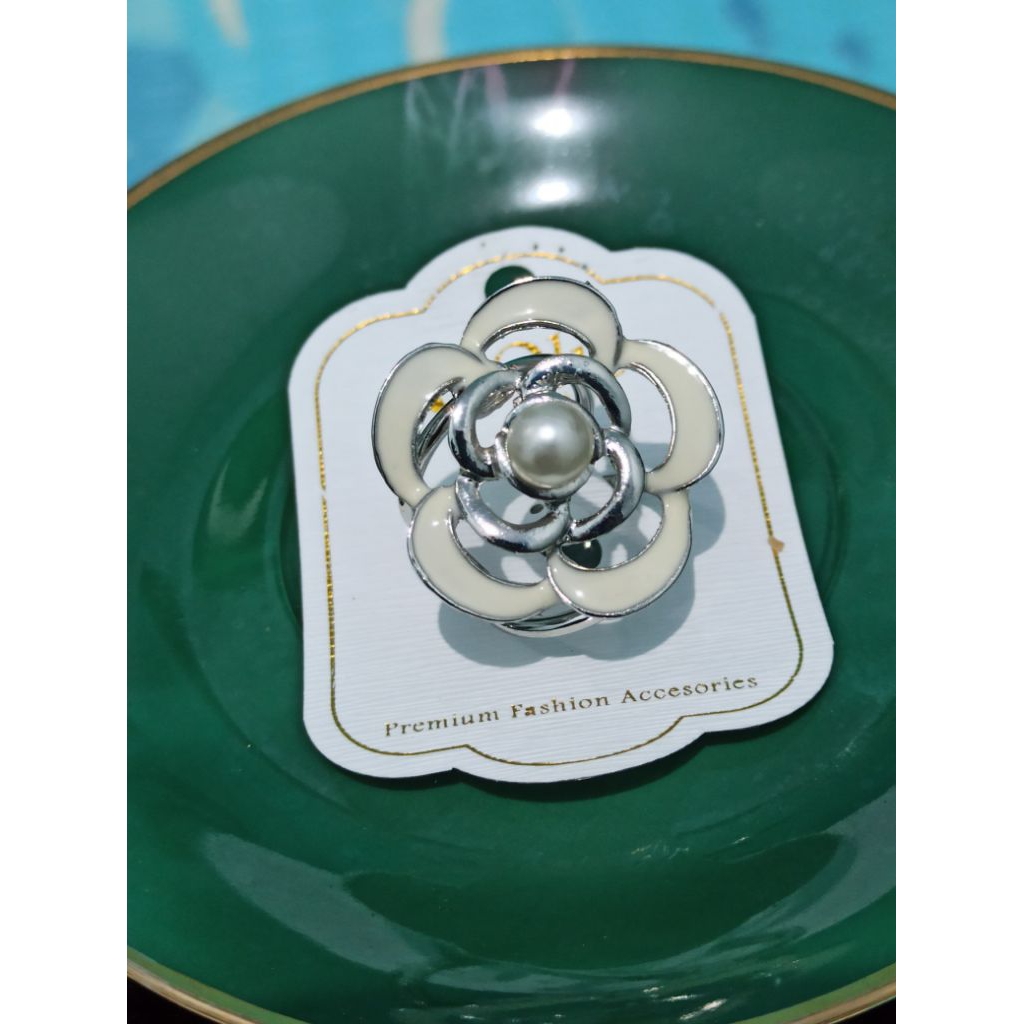 Pin/bross jilbab premium