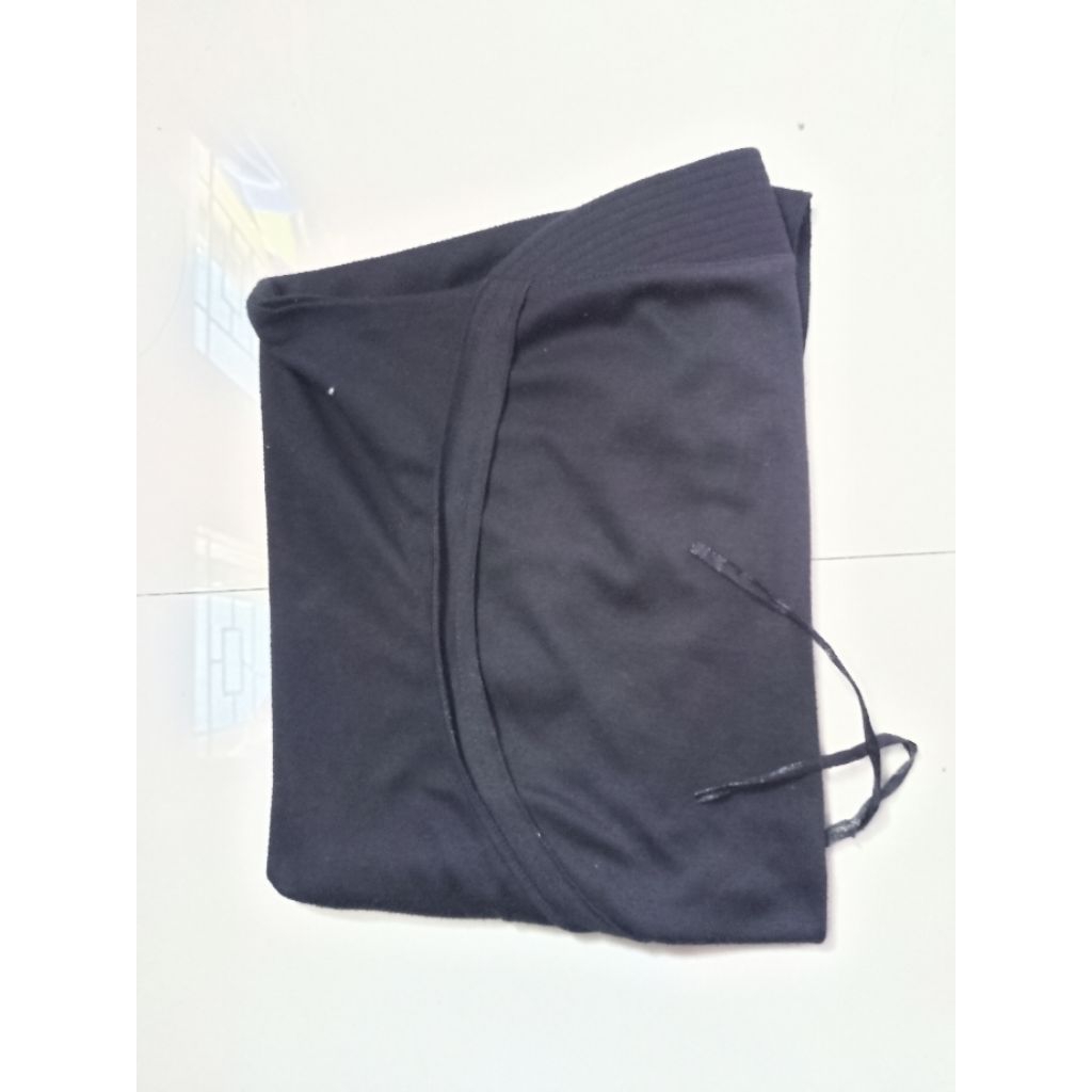 Preloved kerudung rabbani asli hitam & kerudung hamidah pad tebal