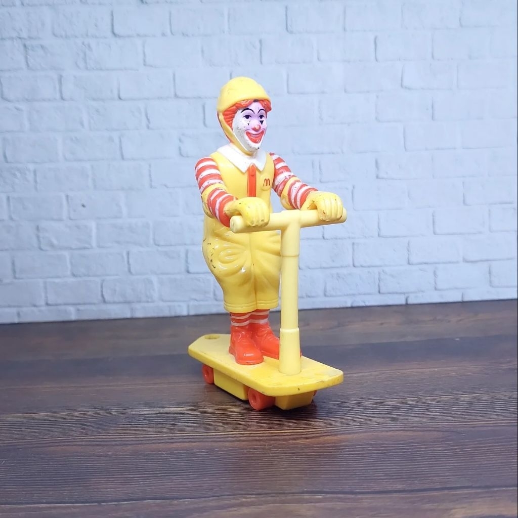 Figure Ronald Maskot Happy Meal McD Mainan McDonald rare