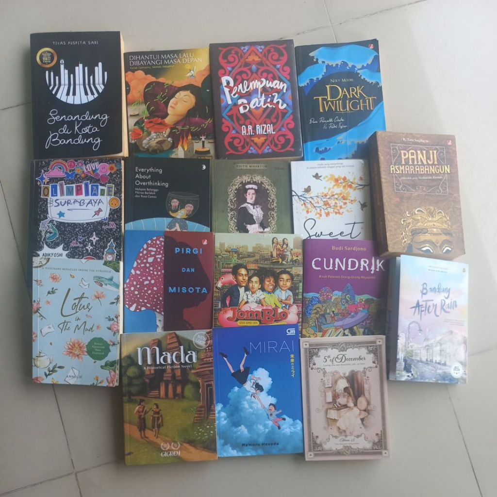 Novel Novel Fiksi dan non fiksi preloved