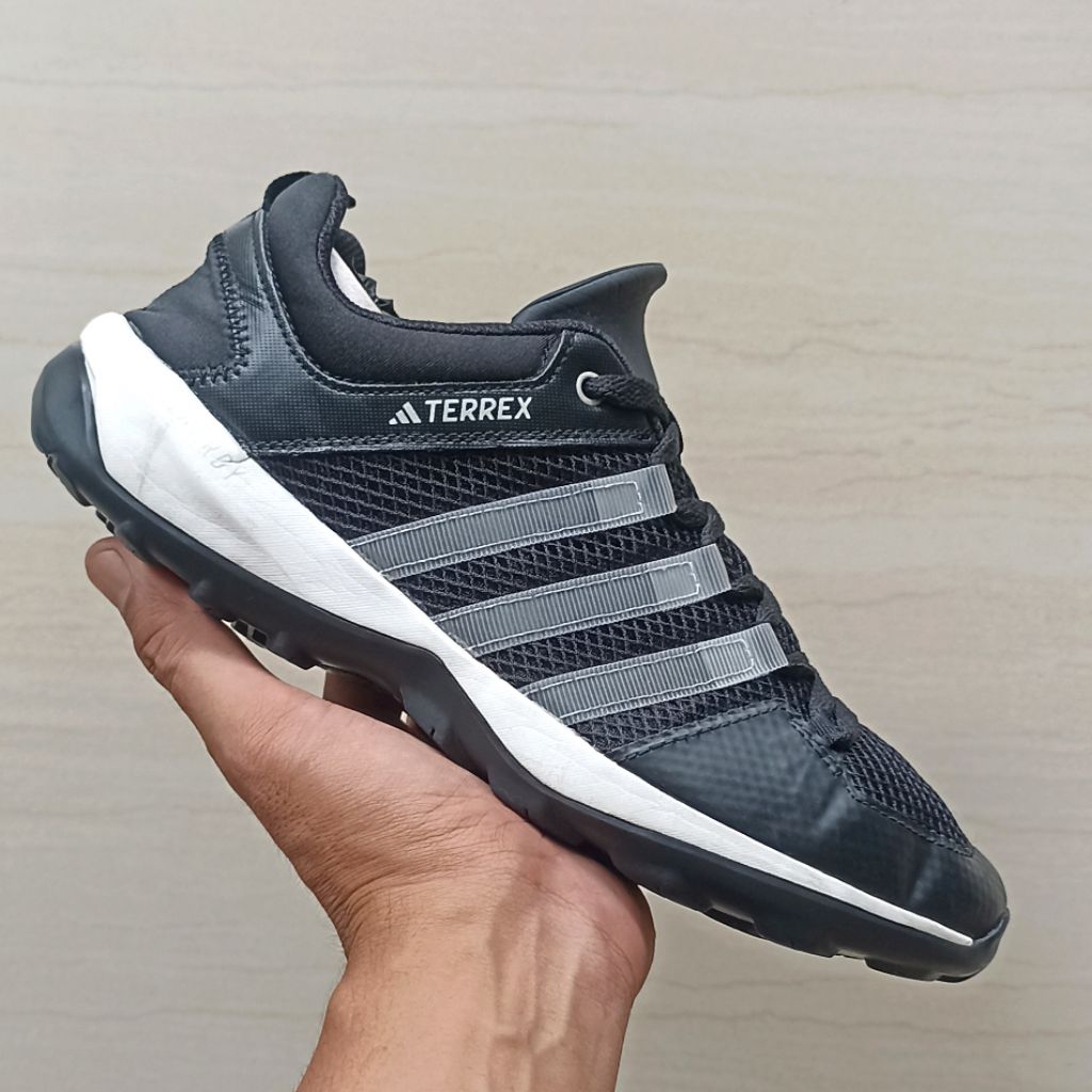 ADIDAS TERREX ORIGINAL Great Condition