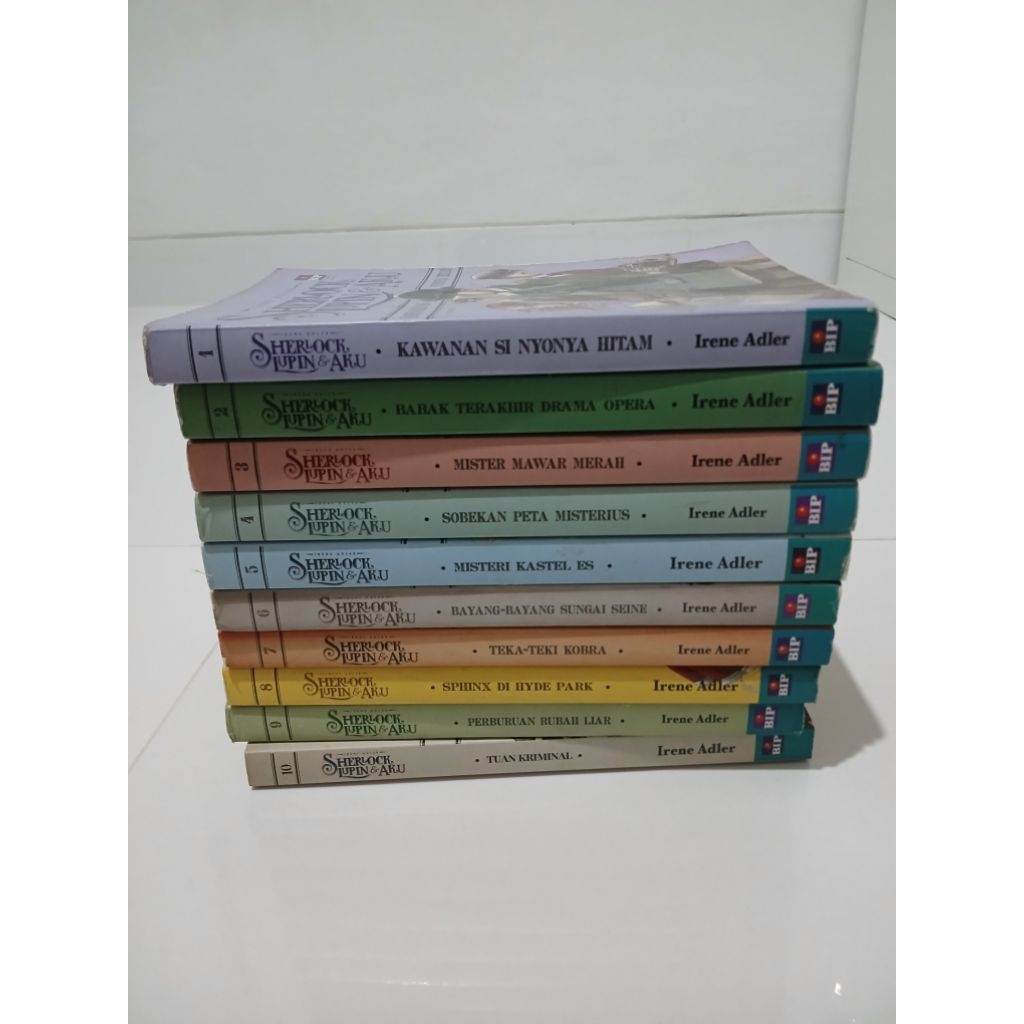 Buku (Preloved) Sherlock, Lupin, dan Aku seri 1-10