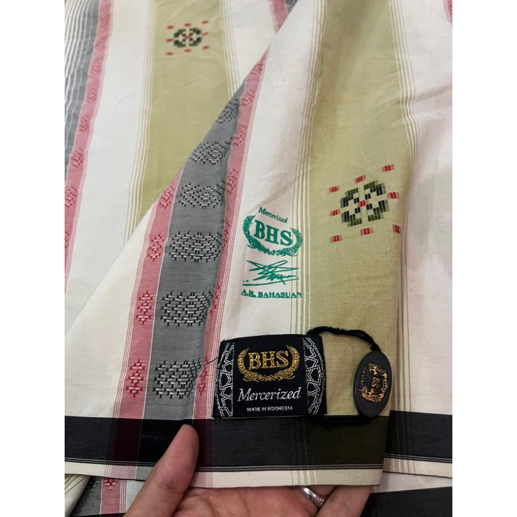 Sarung BHS Mercerized gold