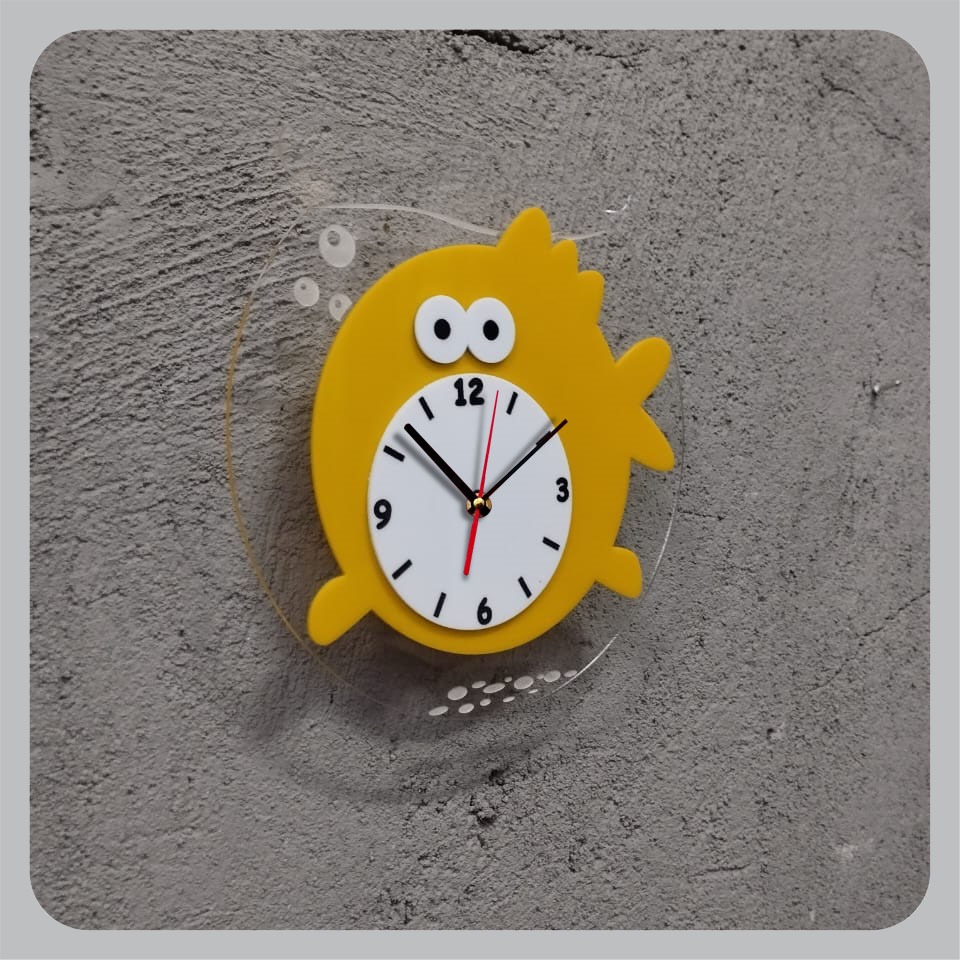 jam dinding akrilik bentuk aquarium