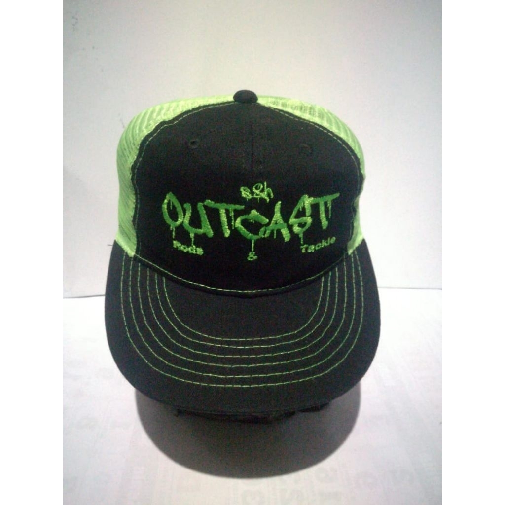 Topi Cobra trucker second